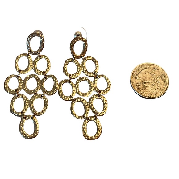 Gold tone hammered disc candelabra earrings - Picture 2 of 3